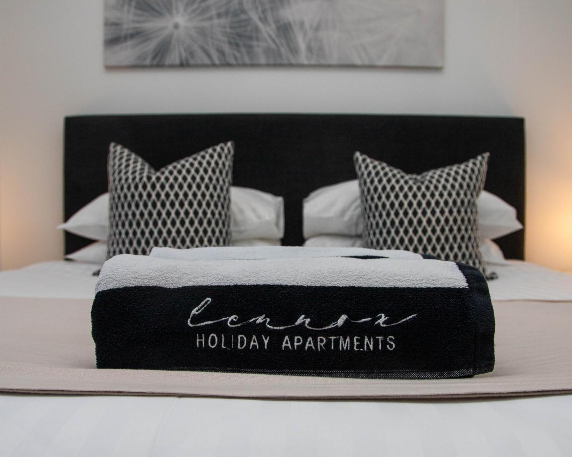 Lennox Holiday Apartments 레녹스해드 외부 사진