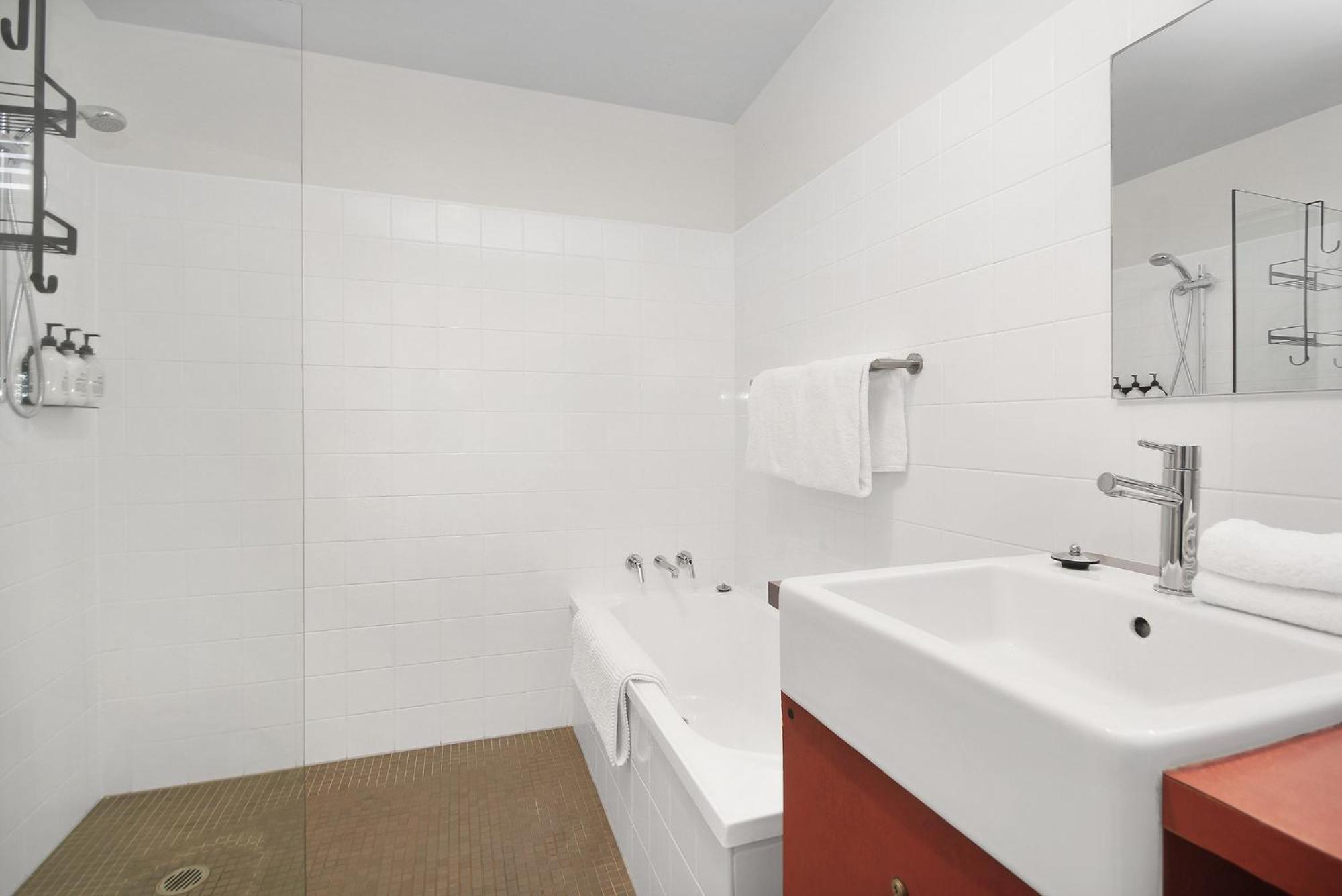 Lennox Holiday Apartments 레녹스해드 외부 사진