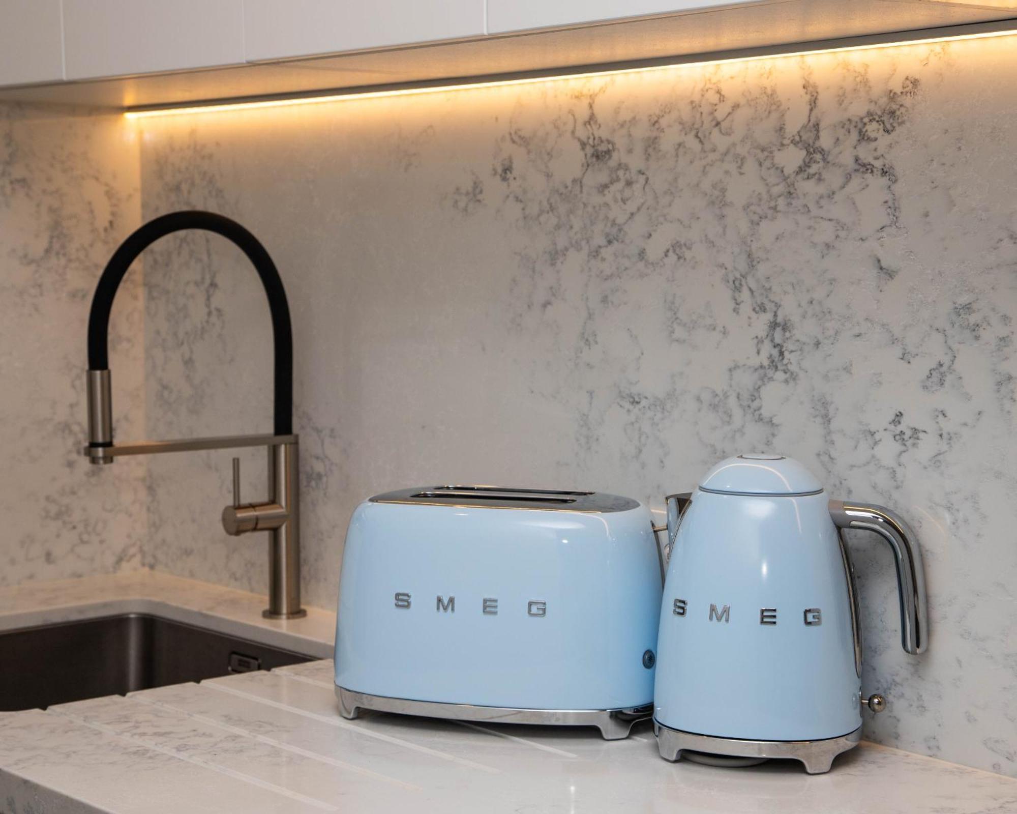 Lennox Holiday Apartments 레녹스해드 외부 사진