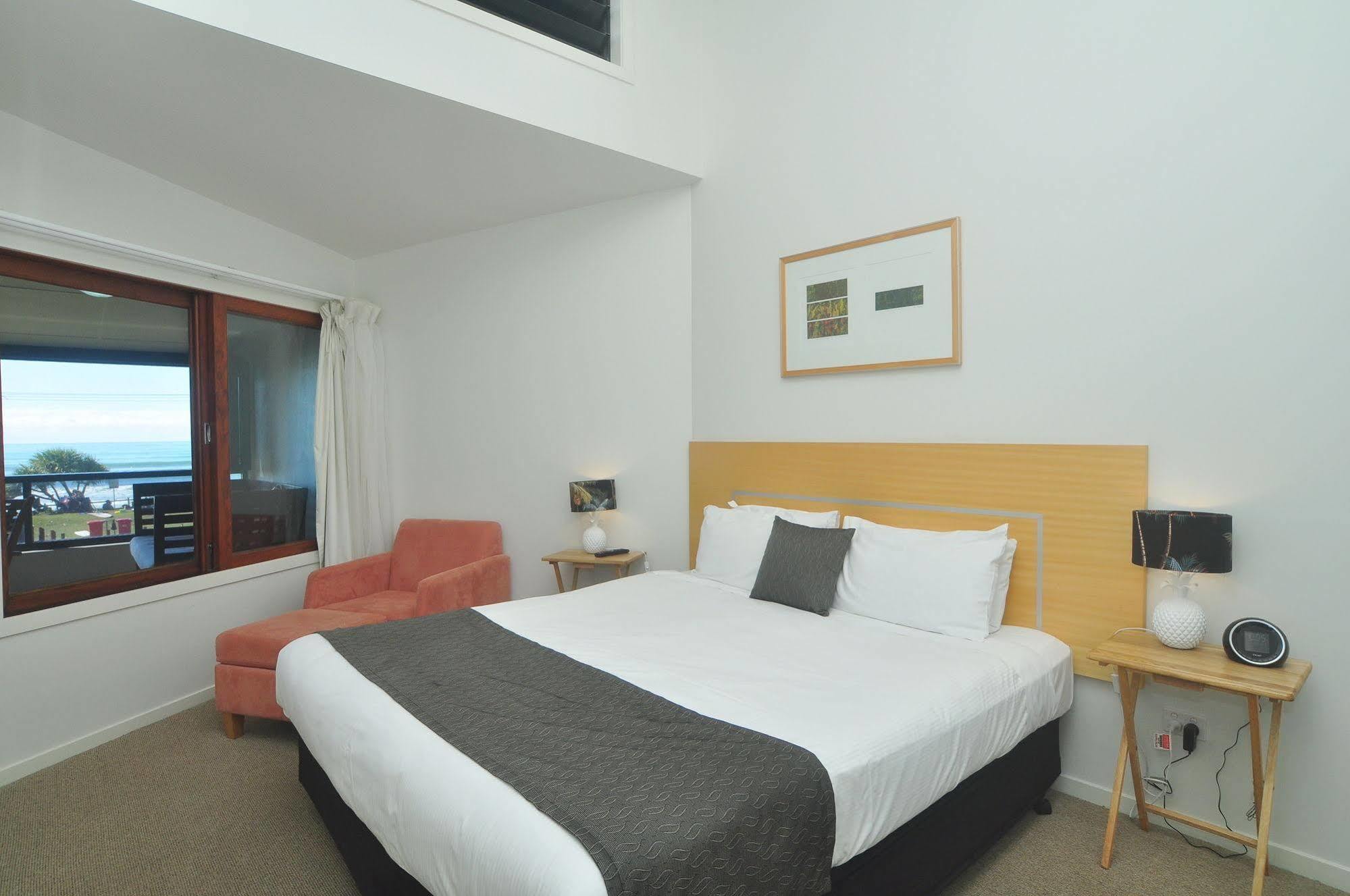 Lennox Holiday Apartments 레녹스해드 외부 사진